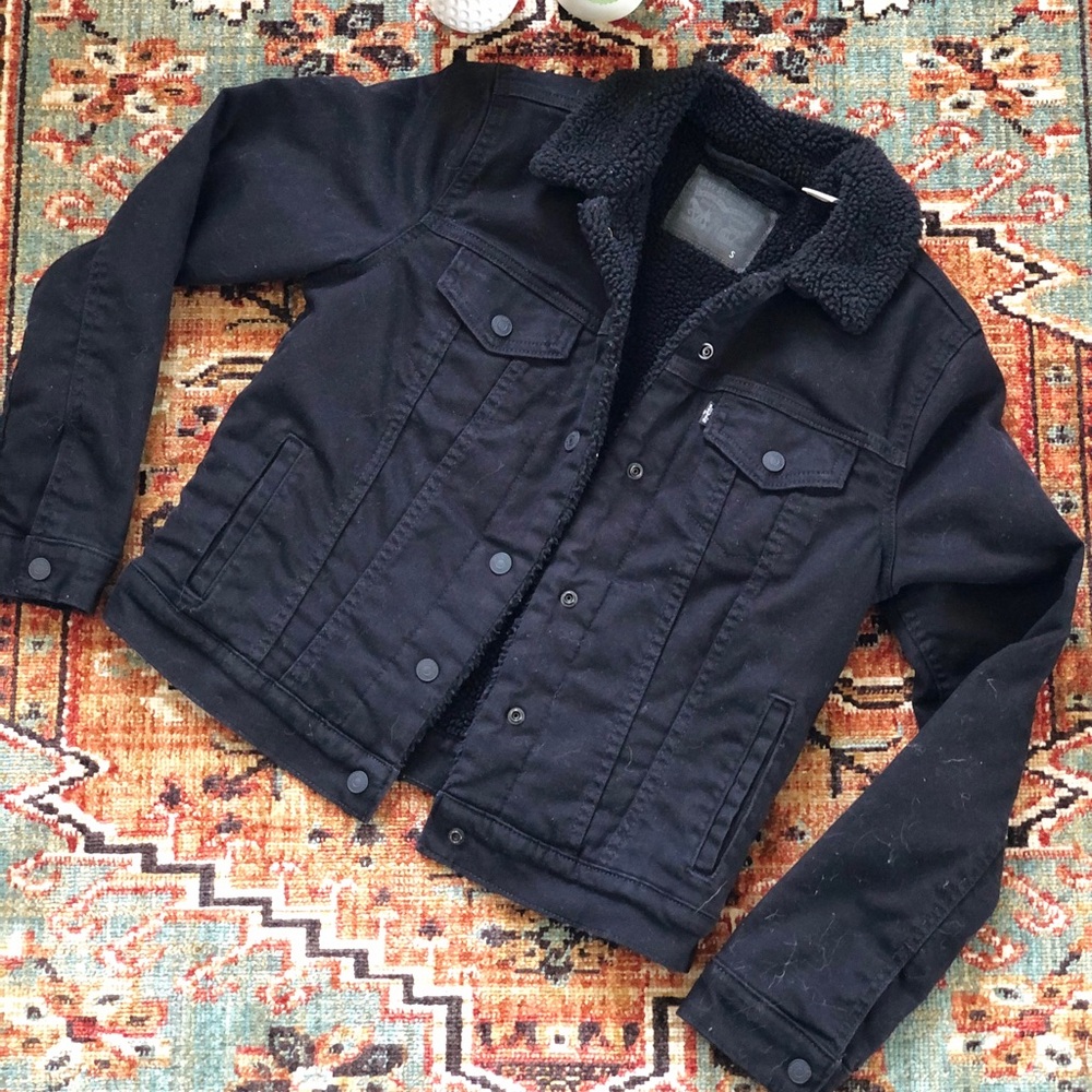 Levi’s Sherpa-Lined Denim Trucker Jacket